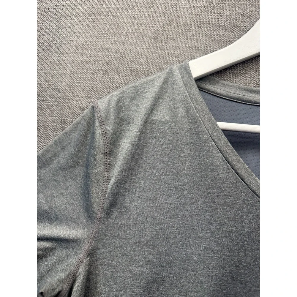 Nike Dri Fit Tee Shirt Mens XL Gray Swoosh‎ Logo Short Sleeve V Neck Streetwear